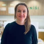 Ilona : Zinīšu skolotāja